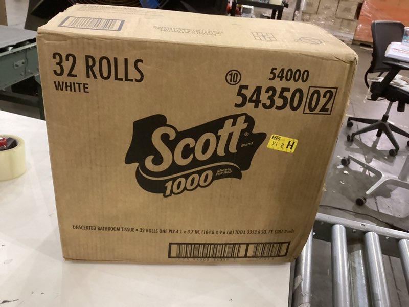 Condition photo showing New/Like New for Scott Professional Essential Universal High-Capacity Hard Roll Paper Towels, Bulk (01000), Hardwound 1.5" Core, Absorbency Pockets, White (12 Rolls at 1,000' Each, 12,000'/Case)