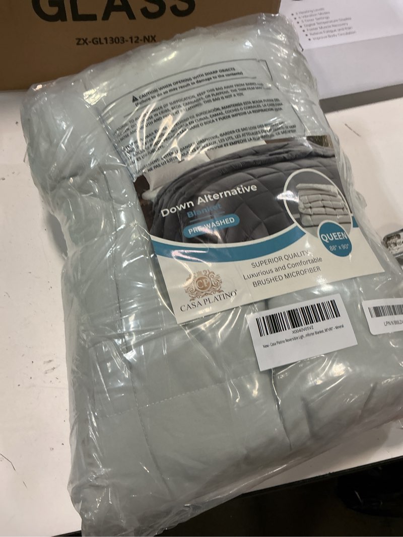 Condition photo showing Good Condition for casa platino quilted comforter queen size - super soft duvet insert with 8 tabs - fluffy, comfy & cozy all season queen bedding comforter - down alternative premium bed comforters - 88"x88", silver queen silver