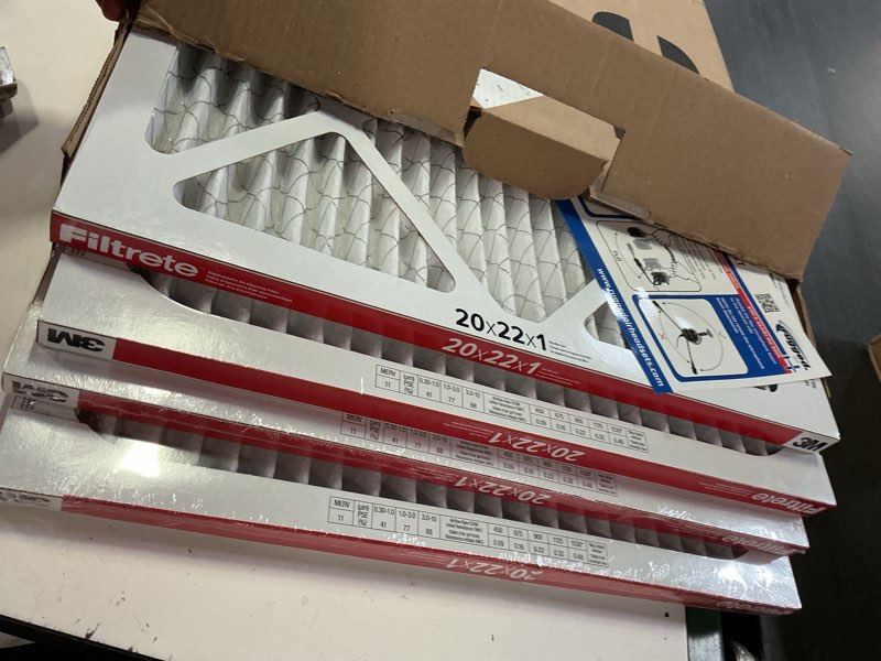 Condition photo showing New/Like New for filtrete 20x22x1 air filter, merv 11, mpr 1000, allergens & pet dander, 3-month ac and furnace filters, cleaner air, reliable airflow, 4 hvac filters (actual size 19.81 x 21.81 x 0.81 in)