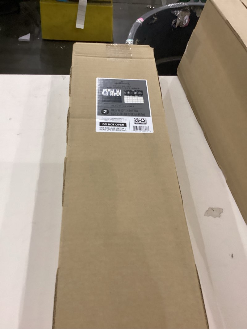 Hallmark Christmas Wrapping Paper Jumbo Rolls with Cut Lines on Reverse (2 Rolls, 4 Designs: 160 Sq.