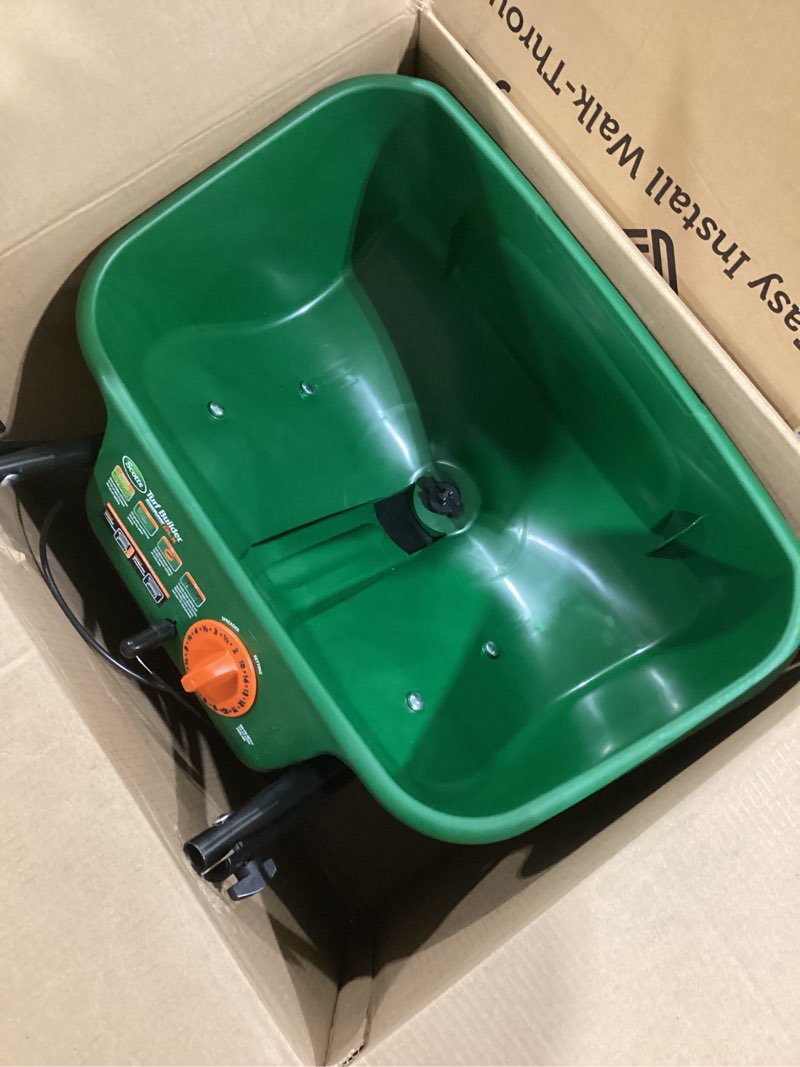 Condition photo showing New/Like New for scotts turf builder edgeguard dlx broadcast spreader for seed, fertilizer, salt, ice melt, holds up to 15,000 sq.ft. product deluxe