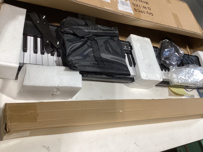 Condition photo showing Good Condition for 88 key piano keyboard, semi weighted electronic digital piano with music stand, power supply, sustain pedal, bluetooth, stand, midi, for beginner professional at home, stage black
