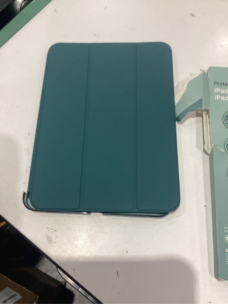 Condition photo showing Good Condition for body glove tablet folio case for ipad (a16) / ipad (10th generation) - blue