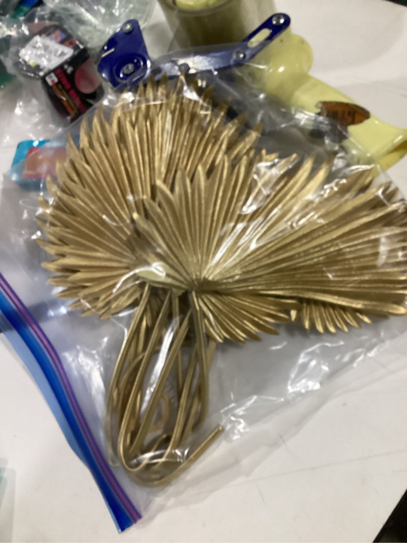 Condition photo showing Good Condition for dilatata 6 pcs pu foam artificial gold palm leaves faux palm tropical leaves fake palm fronds for diy wedding bouquets fake leaves for centerpieces arrangements palm leaf for party home decorations gold palm #06
