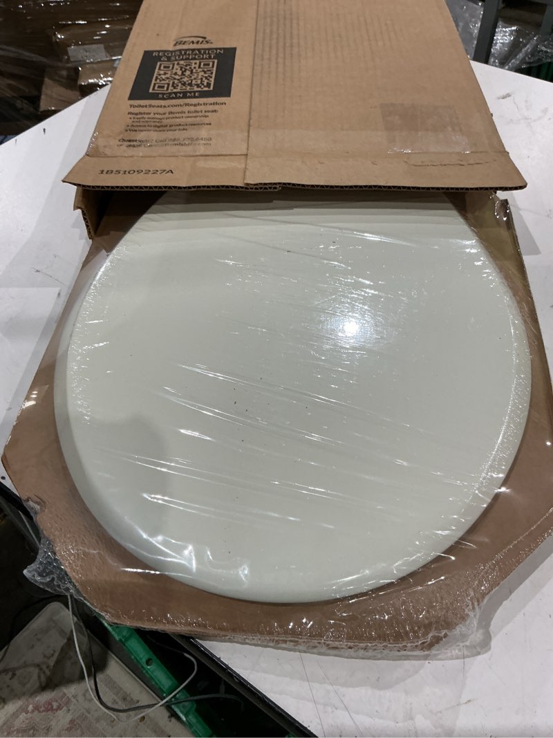 Condition photo showing Good Condition for mayfair cassel slow close toilet seat, easy clean, non slip premium wood seat, easy install, made in usa, round, biscuit seat round