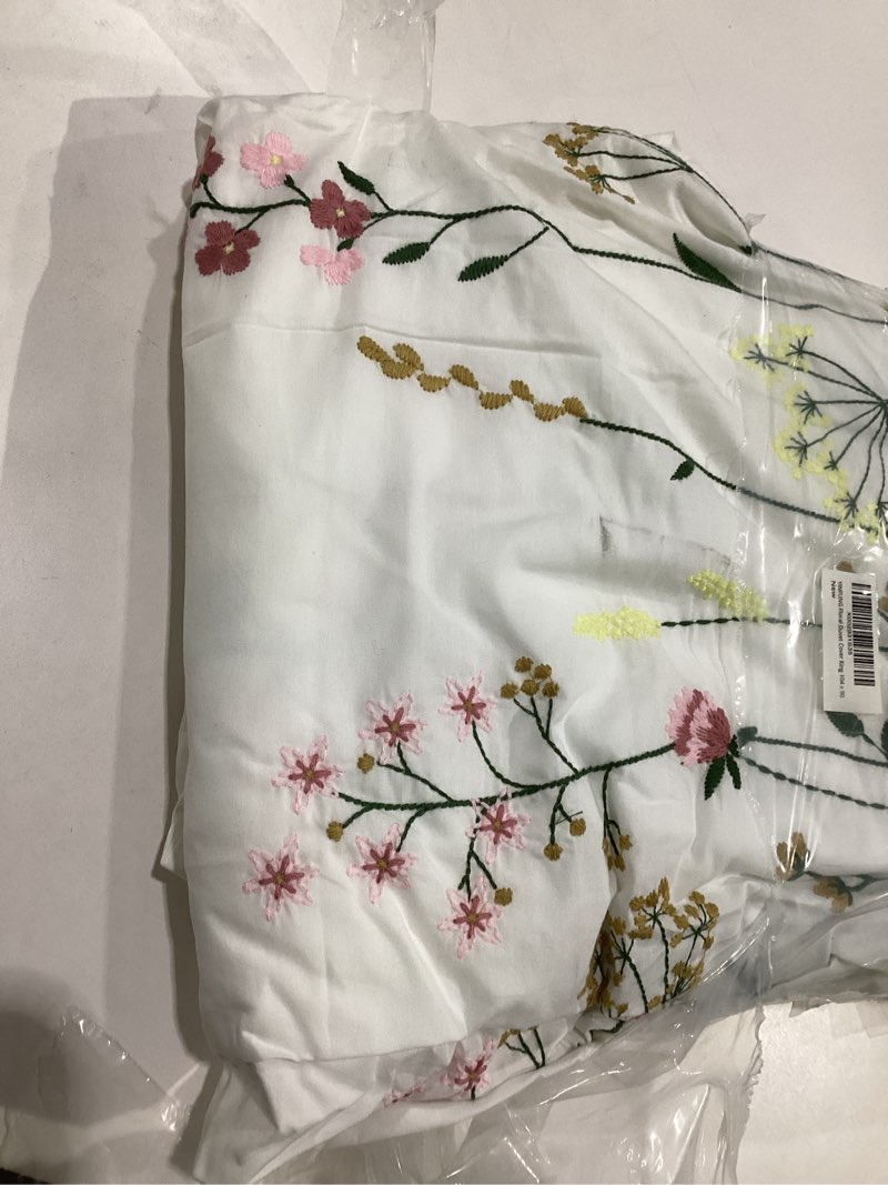 Condition photo showing As Is for Nanko Floral Duvet Cover King Size, Green Leaves Yellow Flowers Botanical Pattern Comforter Cover Set, Soft & Lightweight Microfiber Reversible Quilt Cover for Women 104x90 Inches, White, SIMILAR TO STOCK PHOTO