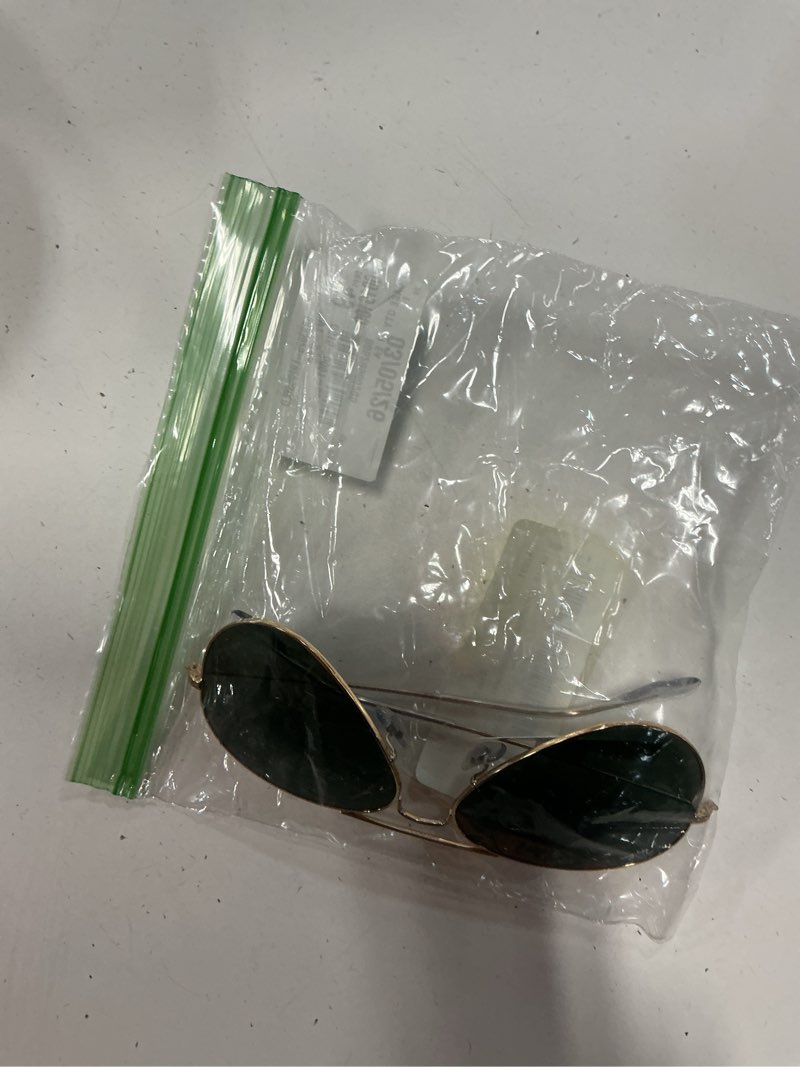 Condition photo showing Good Condition for ray-ban avator mirror rb3025 l0205 sunglasses - size 58