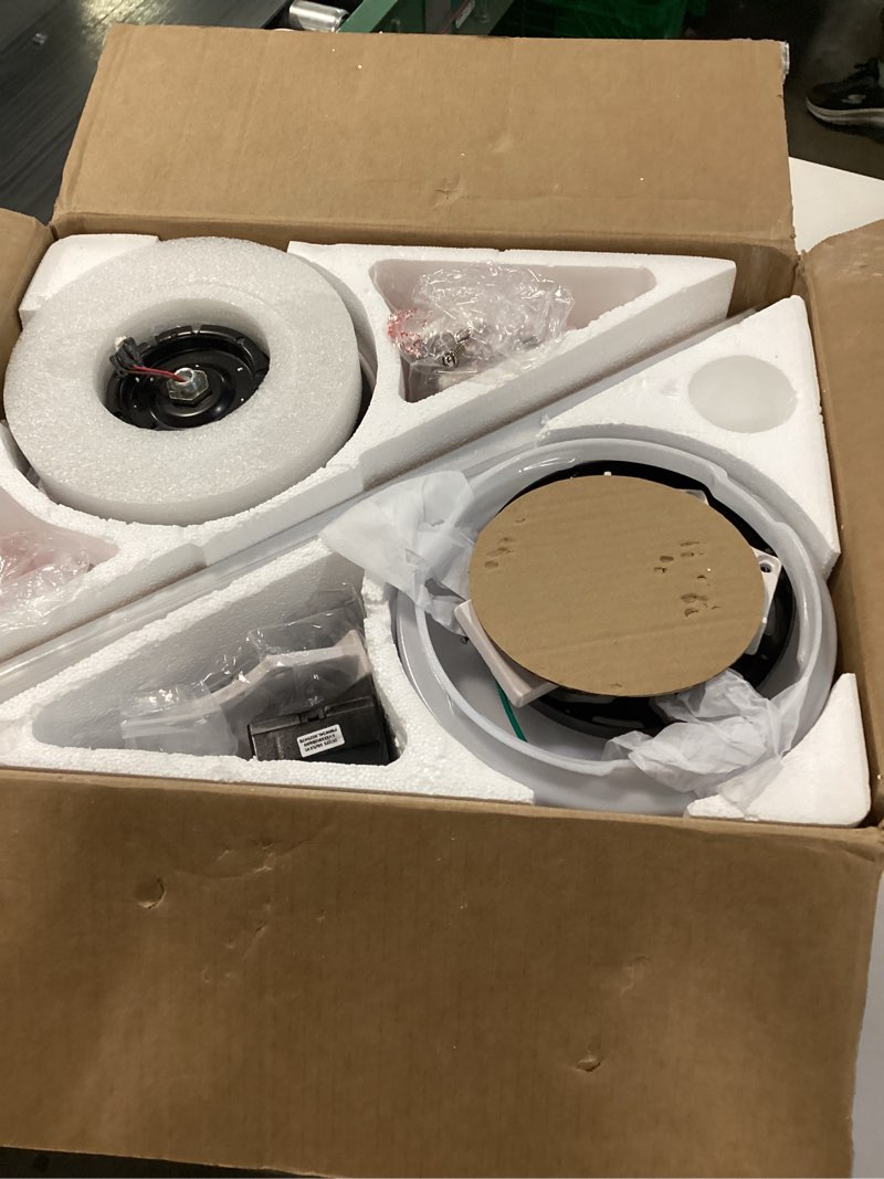 Condition photo showing Good Condition for Rayqueen 52 Inch Ceiling Fans with Lights and Remote, Flush Mount White Ceiling Fan, 6 Speed Reversible DC Motor, 3CCT Dimmable LED-Low Profile Design for Bedroom, Living room & Covered Outdoor White 52Inch