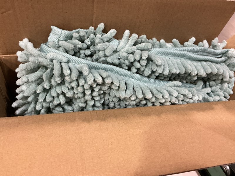 Condition photo showing Good Condition for amazon basics bathroom rugs, extra soft absorbent shag bath rugs, non-slip backing, quick drying, machine washable, plush comfort for bathroom floor, tub and shower, 21" x 34", seafoam green seafoam green 1'9" x 2'10" (rectangular)