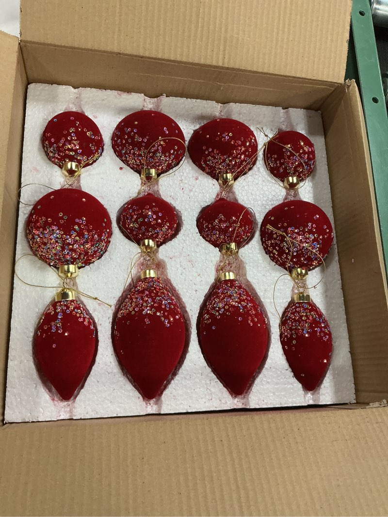 Condition photo showing New/Like New for 12 Pcs Antique Red Velvet Christmas Ornaments, 3.5 & 2.4 Inch Large Flocked Glass Ball Decorations, Shiny Elegant Xmas Tree Hanging Orbs for Christmas Holiday Home Party Decor 12pcs-Velvet Antique Red