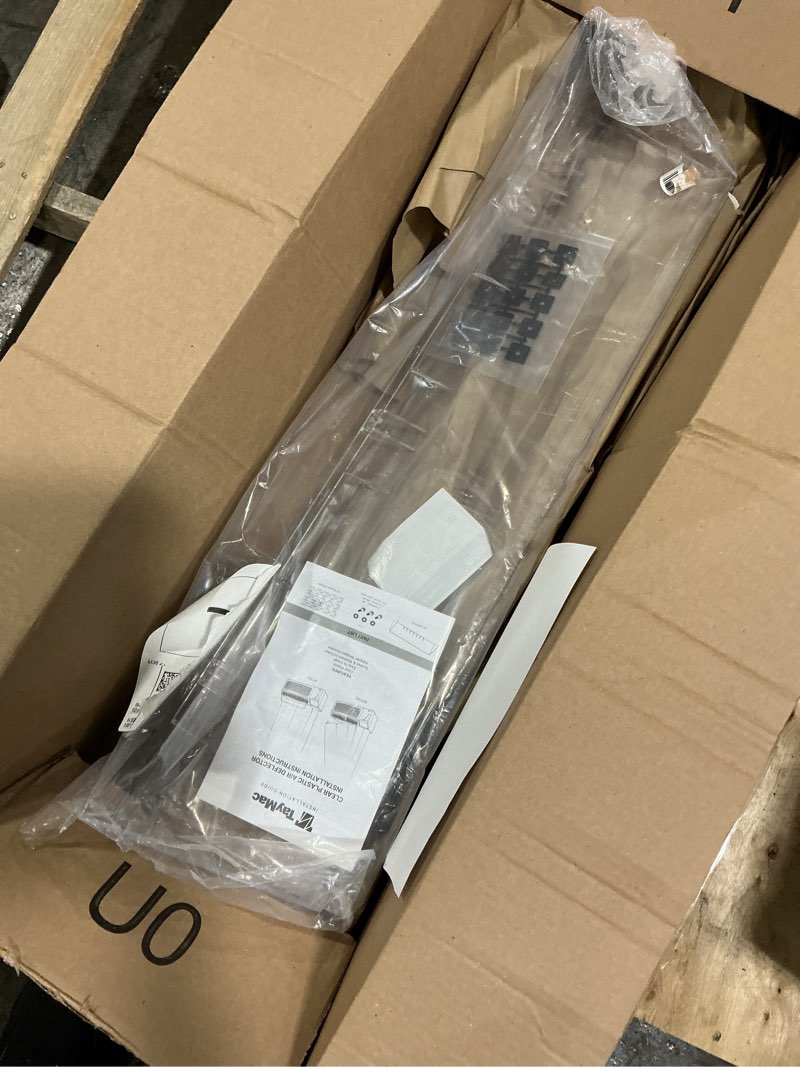 Condition photo showing Good Condition for TayMac DG28 Air Deflector, 29.5-Inch, Clear 29.5 in