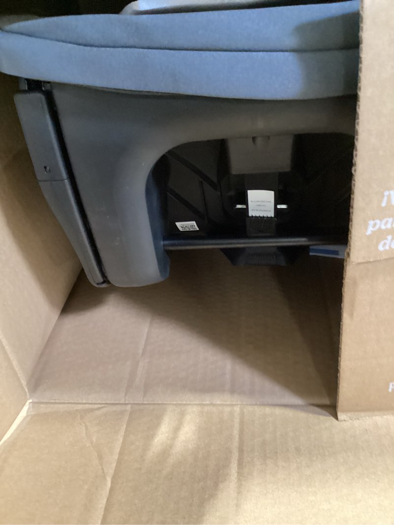 Condition photo showing Good Condition for graco gomax infant car seat, baseless car seat with canopy, rear facing, lightweight carseat car seat without base ace
