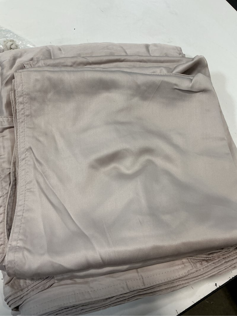 Condition photo showing Good Condition for bamboo sheet set size king 3 piece