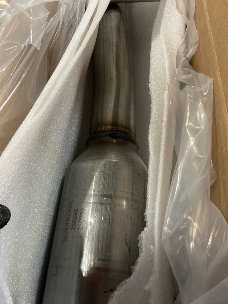 Condition photo showing Good Condition for Rear Catalytic Converter Compatible with 2002-2006 Toyota Camry(ONLY FIT ULEV) / 2004-2006 Toyota Solara 2.4L, Not Compatible with Japanese Import Models (EPA Compliant) 2002-2006 Camry 2.4L-Rear