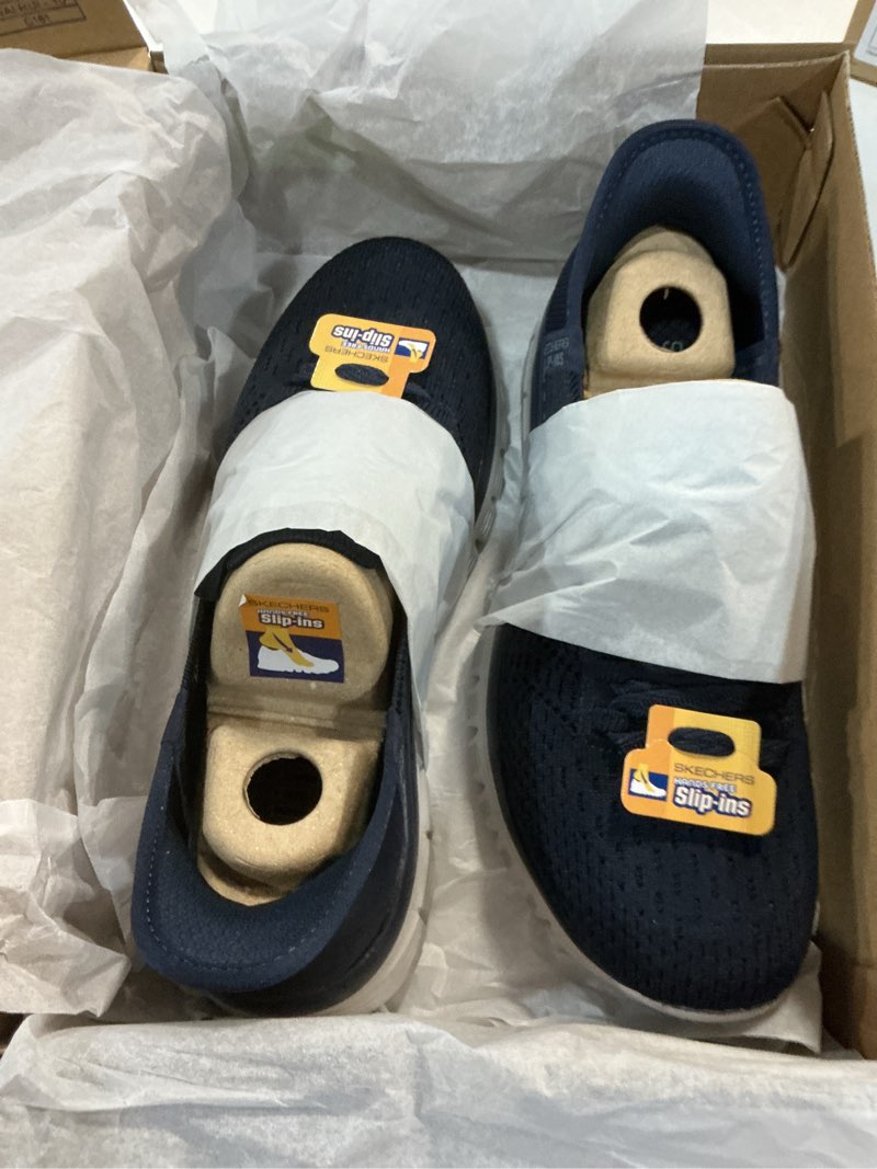 Condition photo showing New/Like New for Skechers Women's Graceful - First Crush Hands Free Slip-Ins 5 Navy