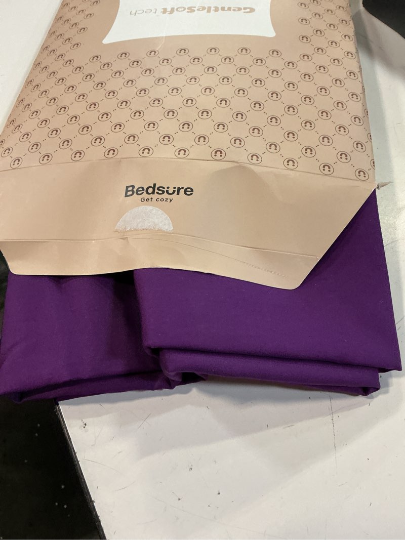 Condition photo showing Good Condition for bedsure king size pillow cases set of 2, cooling pillow cases for hot sleepers, rayon derived from bamboo purple pillowcases, purewoven silky soft pillow covers with envelope closure, 20x36 inches 17 - purple king (20" x 36")