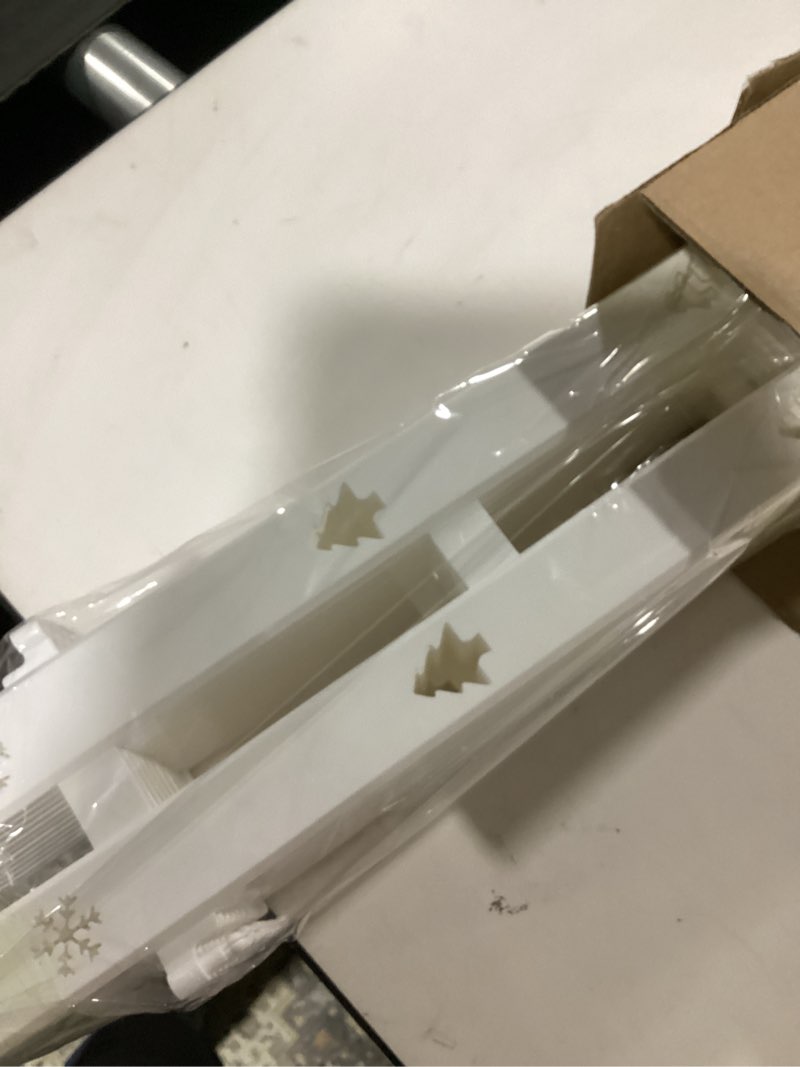 Condition photo showing Good Condition for 24" Extra Tall Fence for Christmas Tree,12PCS White Picket Fence Gate Barrier with Snowflakes&Tree Patterns Christmas Tree Gate for Pets(24" H x 5" W Each) 24inches-12PCS White