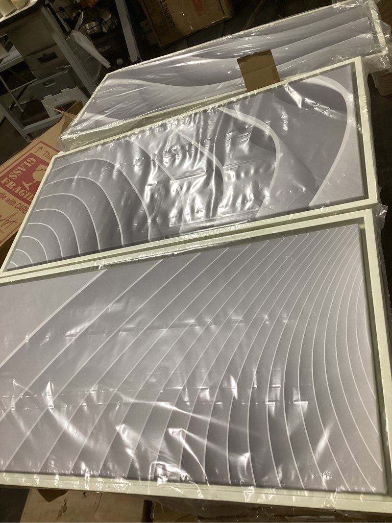 Condition photo showing Good Condition for " fractal bulgy white 3d waves " 3 - pieces