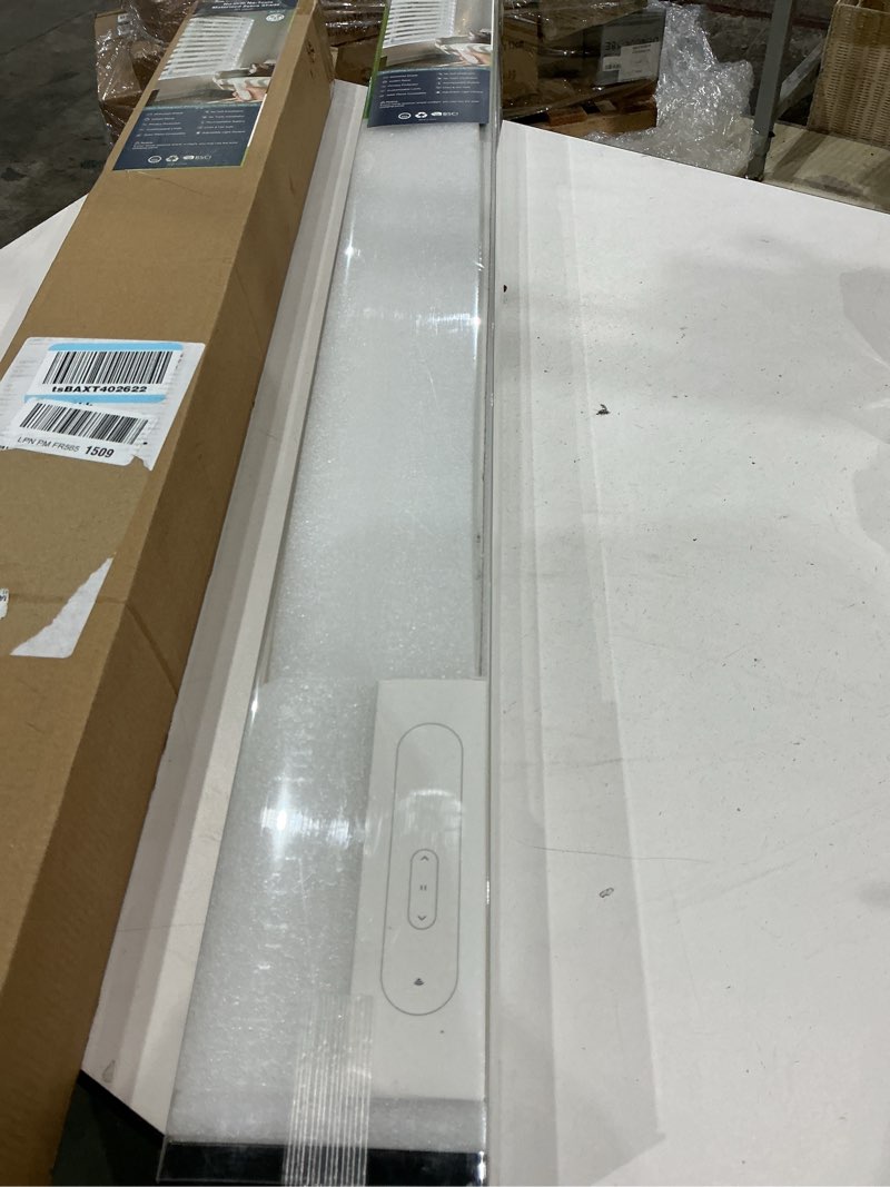 Condition photo showing Good Condition for similar no tools no drill cordless mini blinds 20\" wx 64\" h, 1\" l-shaped blades, horizontal vinyl blinds for indoor windows, white 20x64in