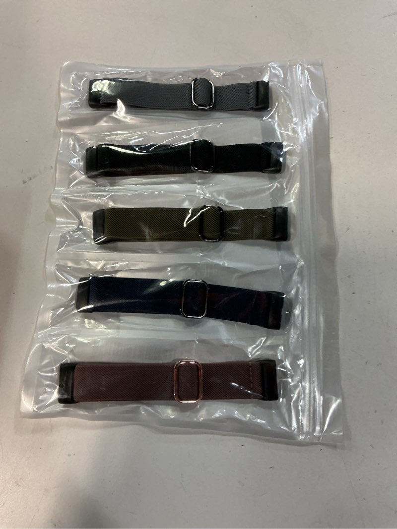 Condition photo showing Good Condition for Maledan Compatible with Fitbit Charge 5/ Fitbit Charge 6 Bands Women Men, Breathable Sport Band Soft Waterproof Replacement Wristbands Strap for Fitbit Charge 5/ Charge 6 Advanced Fitness Tracker Black/ Slate Blue/ Dark Green