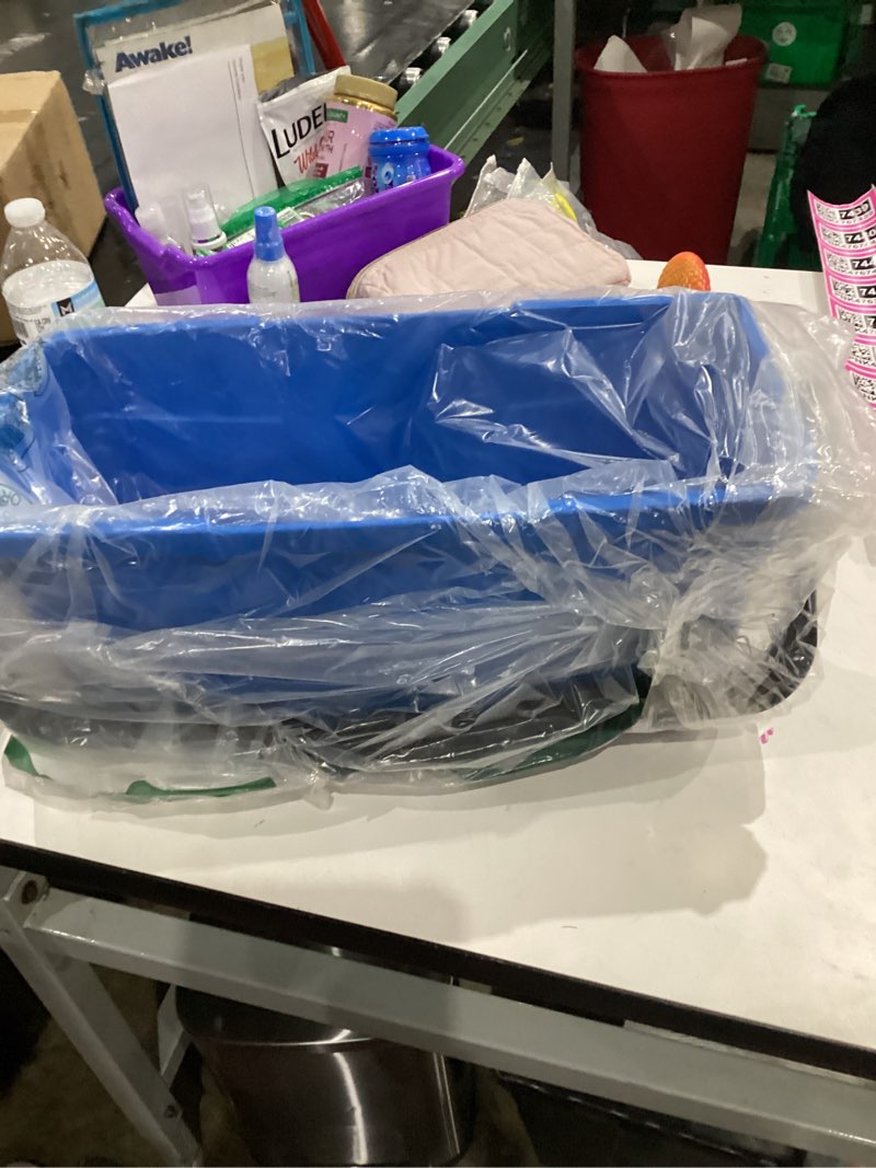 Condition photo showing Good Condition for Unger Professional 3 Gallon Bucket – Compact Cleaning Bucket, Comfort-Grip Handle, 2 Pour Spouts, Portable Cleaning Supplies, Plastic Mop Bucket for Floor, Window & Household Cleaning