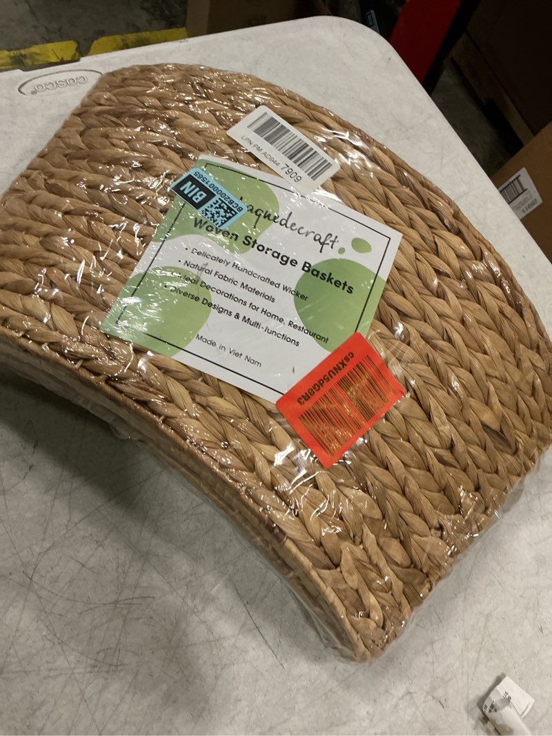 Condition photo showing New/Like New for laquedecraft handwoven christmas tree collar – natural water hyacinth rattan ring, rustic boho holiday decoration for artificial trees, cozy farmhouse look (27 inch, natural color)