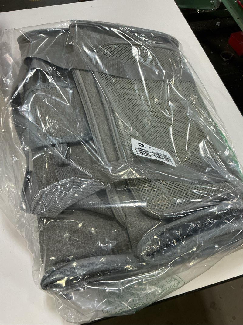 Condition photo showing Good Condition for Henkelion Cat Carriers Dog Carrier Pet Carrier For Small / Medium Cats Dogs Puppies (Up To 15lbs), TSA Airline Approved Small Dog Carrier Soft Sided, Collapsible Waterproof Travel Puppy Carrier - Grey 17.0"L x 11.0"W x 11.0"H Grey