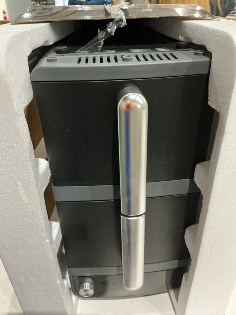 Condition photo showing Good Condition for 12qt dual layer air fryer oven, 6qt×2 capacity, vertical 2-basket design, 7-in-1 function with broil, roast, bake, reheat, dehydrate, and air fry, family size, bpa-free #1 12qt