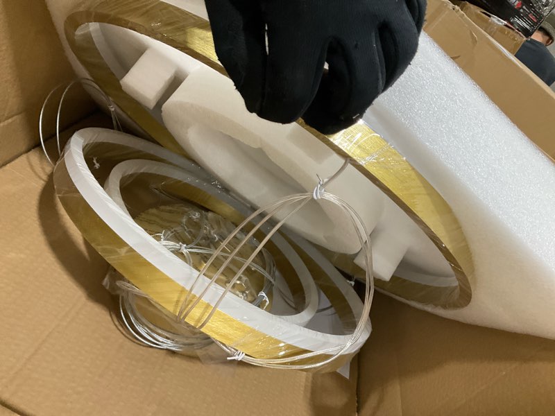 Condition photo showing Good Condition for Modern Gold Led Chandelier 3 Rings Gold Dimmable LED Chandeliers Light Fixture for Kitchen Island Height Adjustable Chandelier Led Pendant Light for Dining Room Bedroom Living Room Gold 3Ring-20"