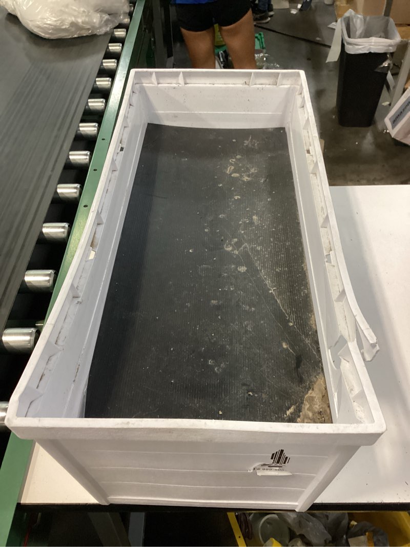 Condition photo showing As Is for sockerbit white storage box 
