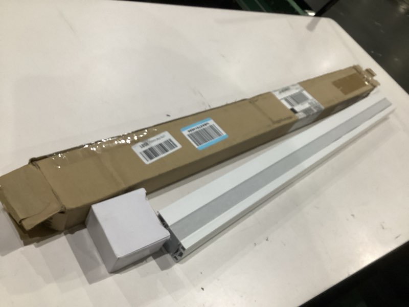 Condition photo showing Good Condition for blindsavenue cellular honeycomb cordless shade, 9/16" single cell, blackout, cotton white, size: 31.5" w x 48" h cotton white 31.5"w x 48"h