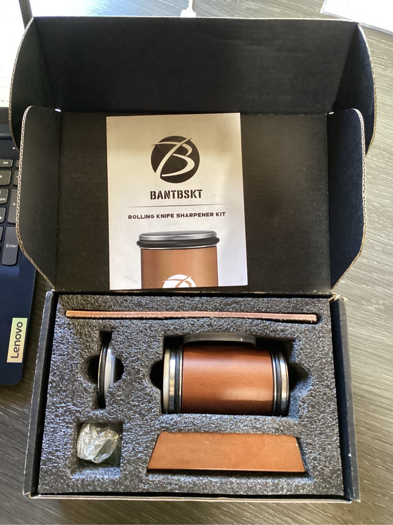 Condition photo showing Good Condition for rolling knife sharpener kit, kitchen knife sharpener set, knife sharpening tools, 15 & 20 degree sharpening for kitchen knives, diamond and ceramic discs, leather strop, polishing compound
