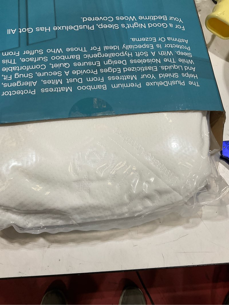 Condition photo showing Good Condition for plushdeluxe premium bamboo mattress protector – king size, waterproof, & ultra soft breathable noiseless washable bed mattress cover for comfort & protection - white