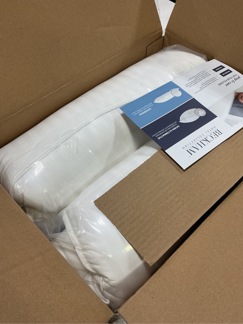Condition photo showing New/Like New for Beckham Hotel Collection Bed Pillows Standard/Queen Size Set of 2 - Original Soft Down Alternative Pillow for Sleeping - Soft Support for Back, Stomach or Side Sleepers Queen / Standard White
