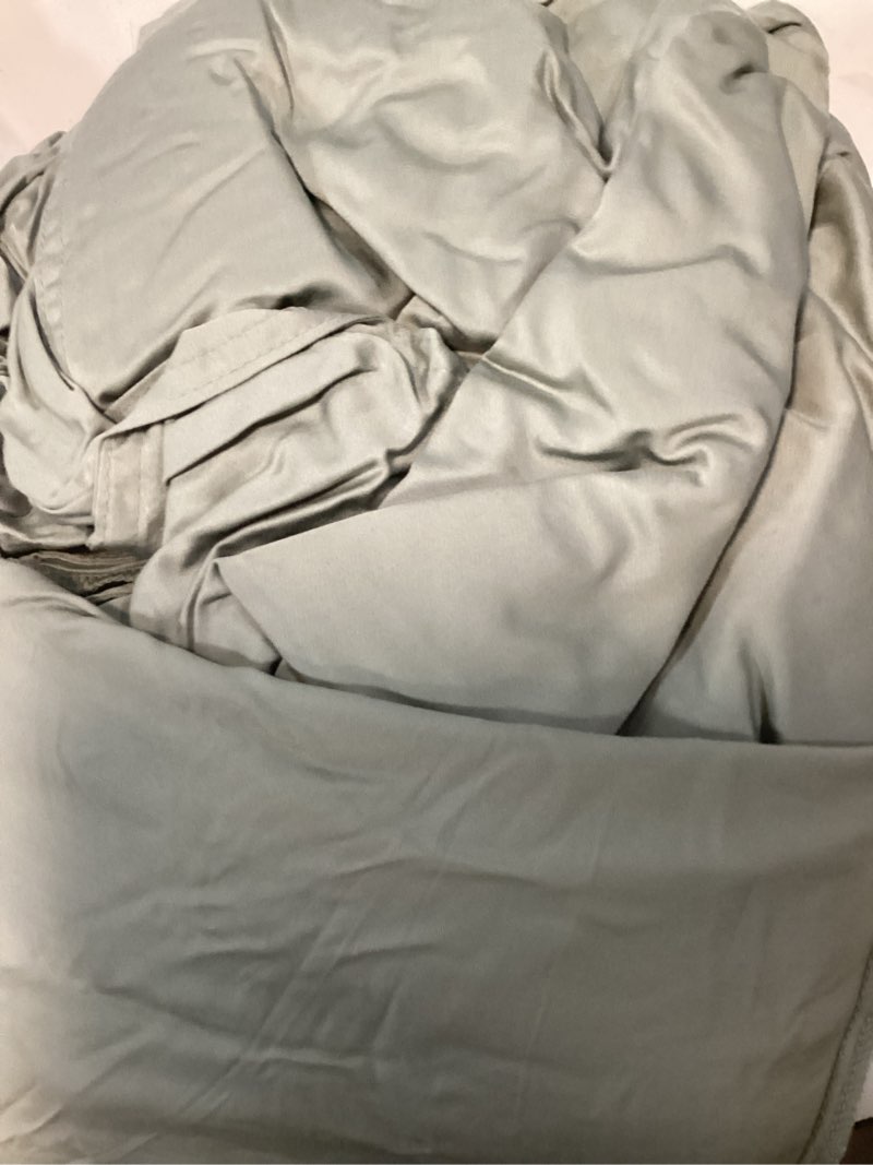Condition photo showing Good Condition for bamboo duvet cover set, king/cal king, eucalyptus