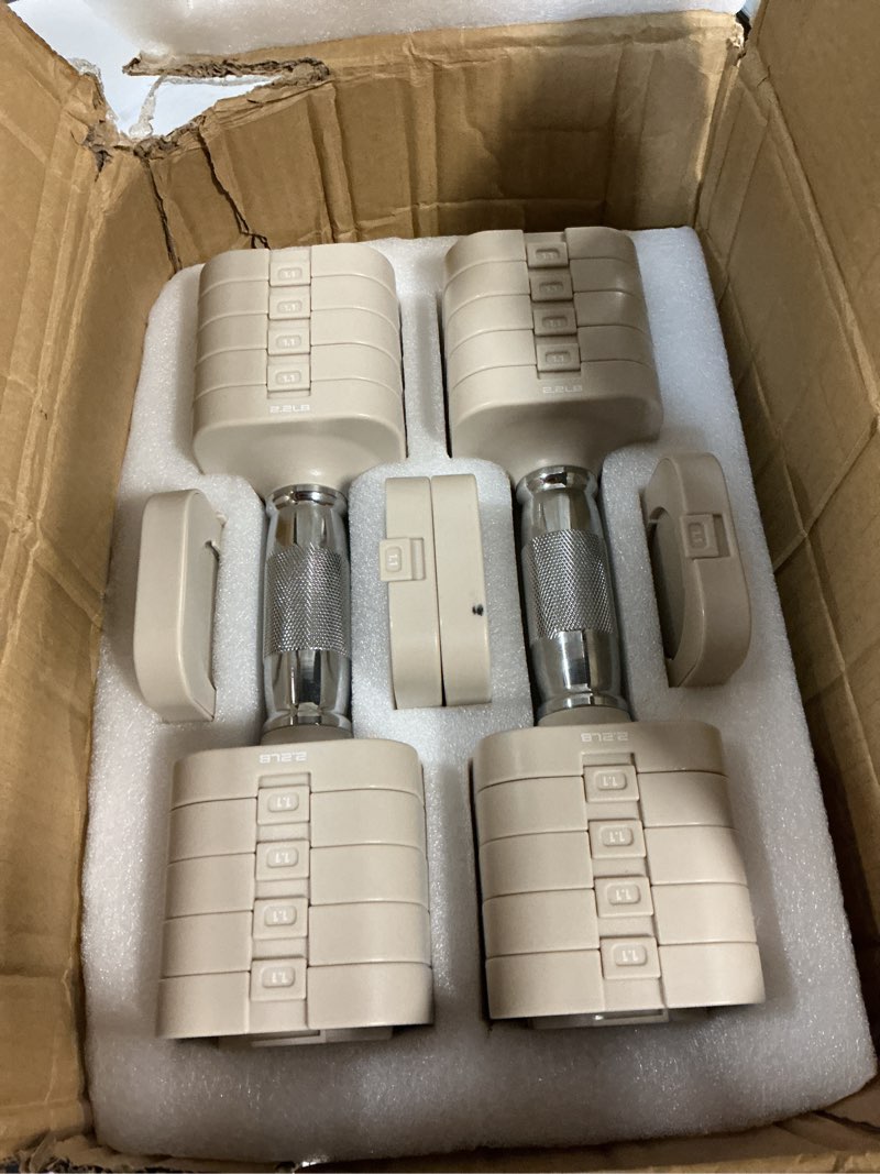 Condition photo showing New/Like New for hezeyferg 30.8lb adjustable dumbbell set, each adjustable weight dumbbell with 6 levels 4.4/6.6/8.8/11/13.2/15.4lb, hand weights set for men/women home gym exercise workout beige