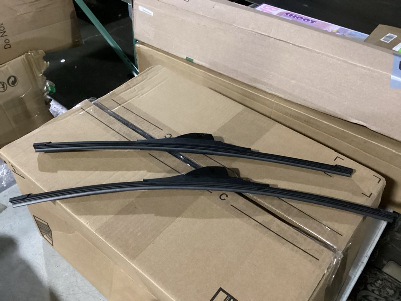 Condition photo showing Good Condition for TRICO Gold™ (18-2420) 24 & 20 Inch Pack of 2 Automotive Replacement Windshield Wiper Blades for My Car Super Premium All Weather Beam Blade for Select Vehicle Models 24" + 20" Pair Pack Premium