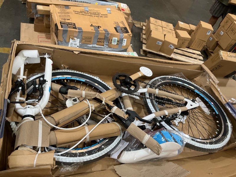 Condition photo showing New/Like New for joystar lubbock 20 24 inch kids bike for boys & girls ages 7-12 years hardtail mountain bike for kids with 1-speed/7-speed drivetrain, white wall knobby tires, kids' bicycle white 20 inch with 1-speed drivetrain