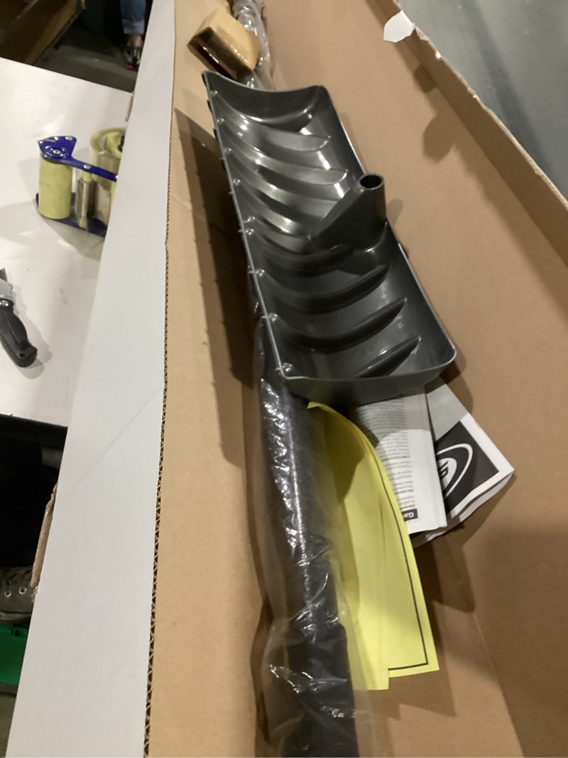 Condition photo showing Good Condition for Suncast SRT2100 Lightweight 21 Foot Telescoping Roof Rake with Graphite Blade