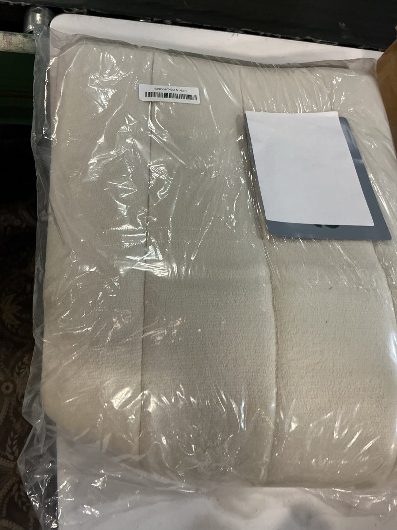 Condition photo showing Good Condition for buganda memory foam bath mat, 70" x 24", ultra soft bathroom rugs, water absorbent and machine washable bath rug runner for bathroom, shower, and tub, cream cream rectangular 70" x 24"