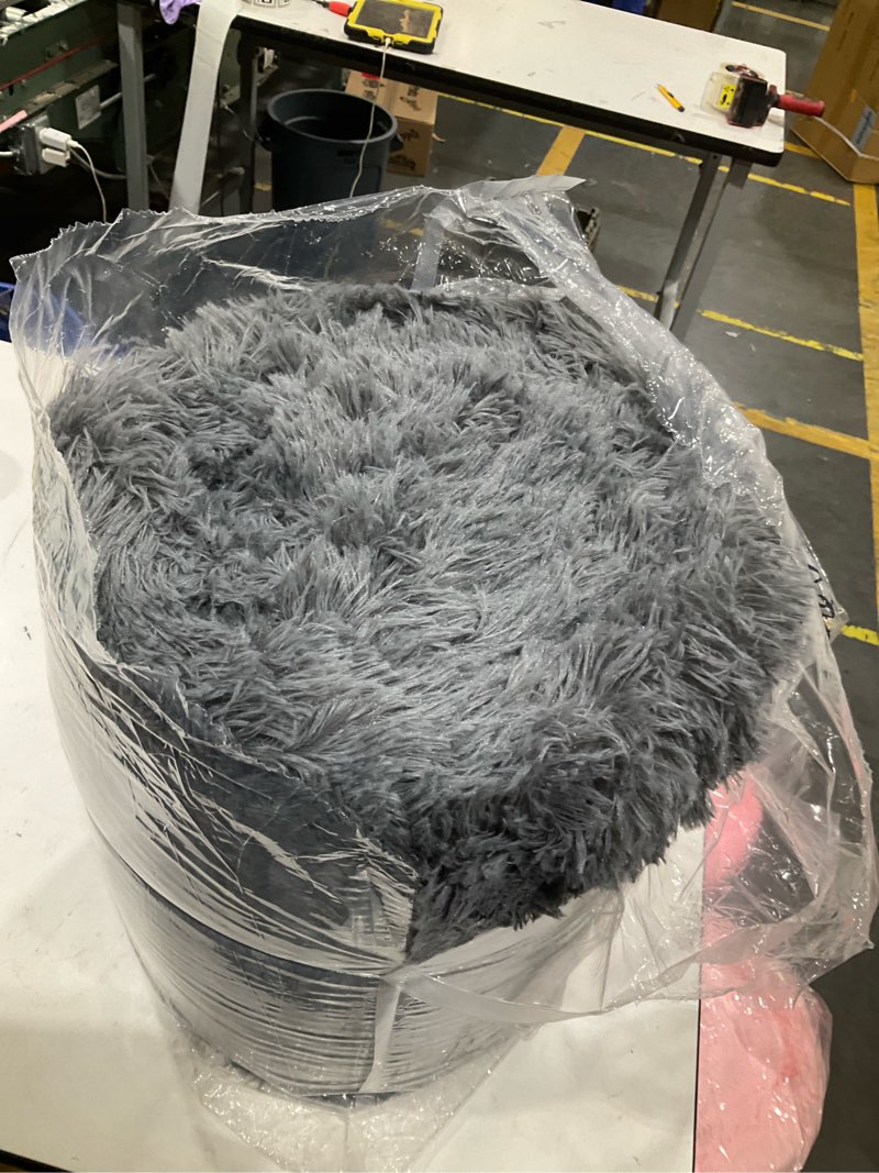 Condition photo showing Good Condition for ophanie round rug 4ft grey circle area rugs, fluffy fuzzy small bedroom carpet 4 foot, plush shag floor gray living room christmas circular aesthetic decor for kids teen boys baby, nursery, classroom 1- grey round 4' (round)