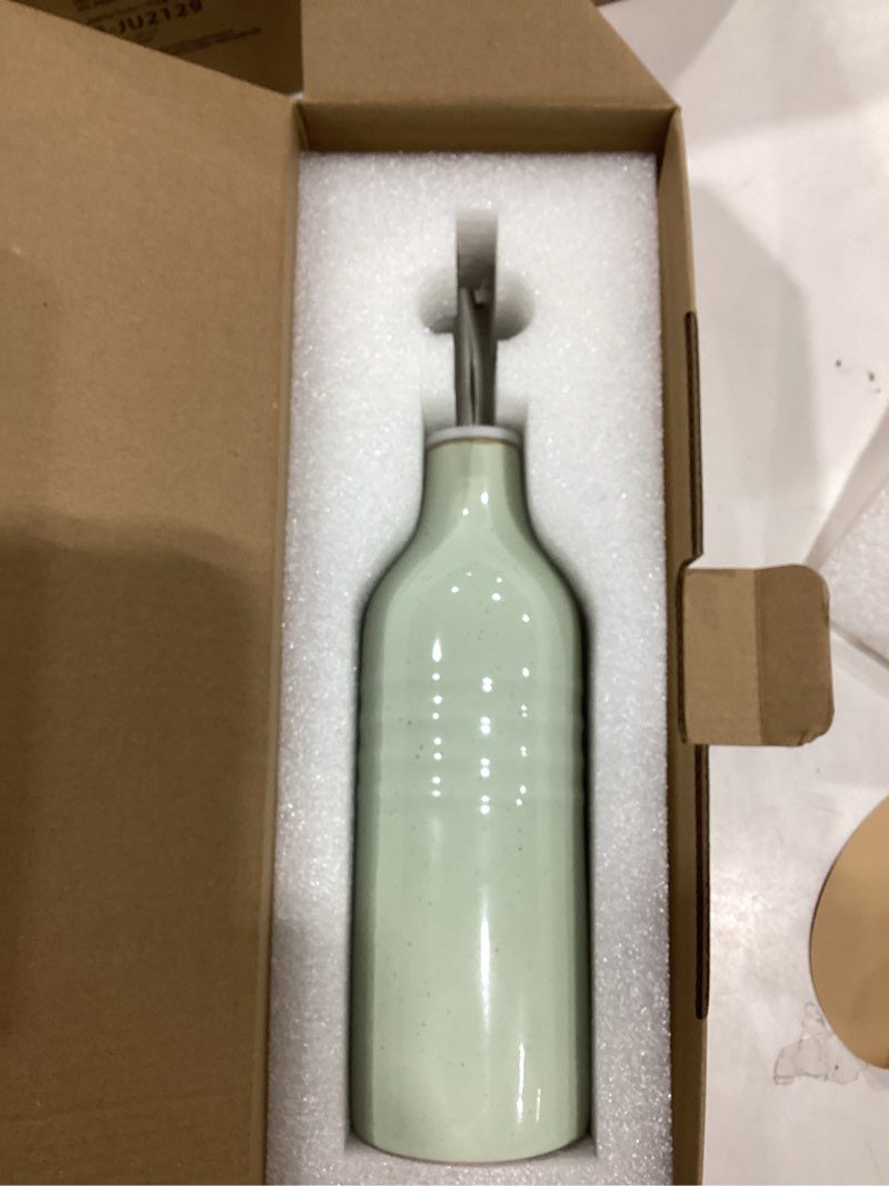 Condition photo showing Good Condition for famiware Jupiter 16oz Ceramic Olive Oil Dispenser Bottle, 1 Piece Oil Dispenser for Kitchen with Stainless Steel Pourers, Suitable for Storage Vinegar, Soy Sauce, Coffee Syrup, Light Green Light Green 1 Piece (Jupiter)