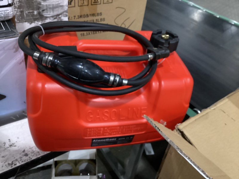3 gallon portable boat fuel gas tank 12l 3 gallon marine outboard gas tank epa compliant for yamaha outborad motorboat with connector replace 6yl-24201-24-00 portable gas tank