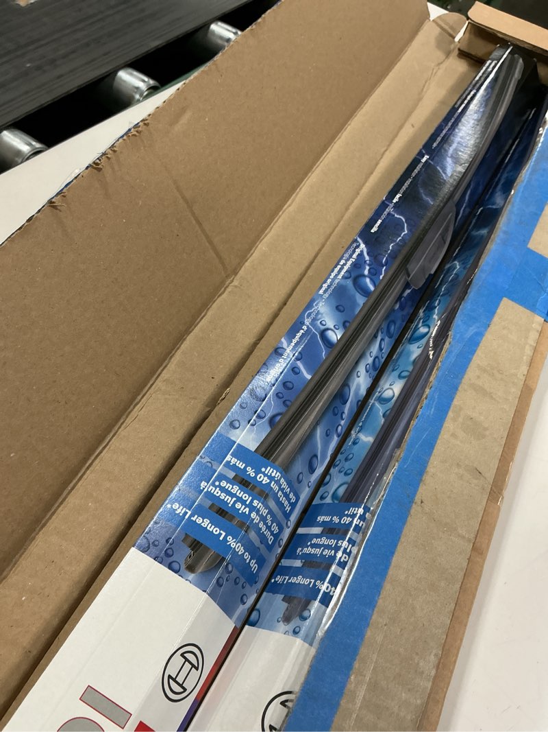 Condition photo showing Good Condition for BOSCH 22A22B ICON Beam Wiper Blades - Driver and Passenger Side - Set of 2 Blades (22A & 22B) Front (22A & 22B) ICON Combo Pack (Front)
