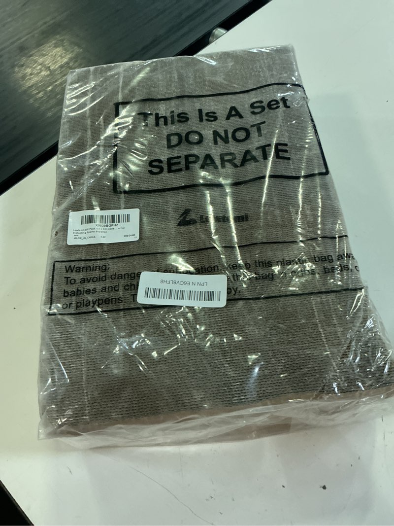 Condition photo showing New/Like New for lewtemi 200 pack 4.5 x 3.5 inches folded trading card shipping protectors trading card packaging cardboard mailing protector for protecting sports supplies