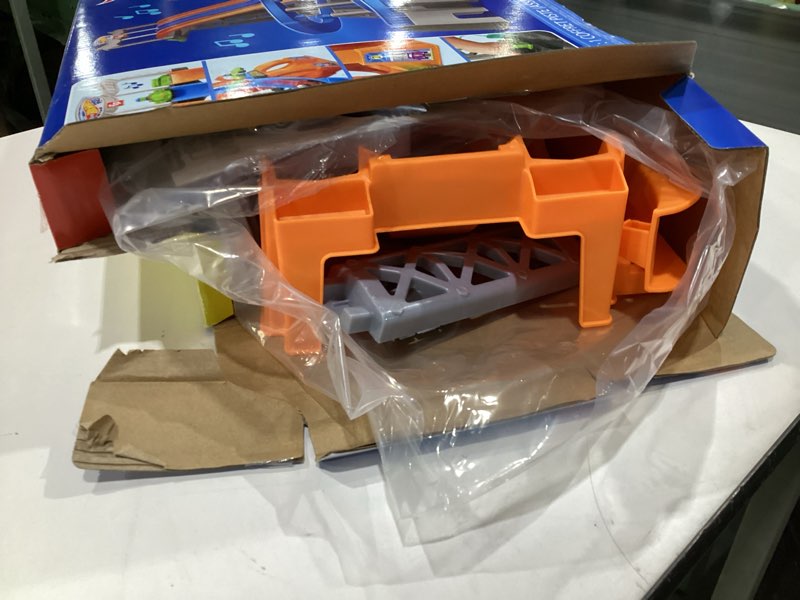 Condition photo showing Good Condition for (MISSING CAR)Fisher-Price Little People Toddler Toy Hot Wheels Racing Loops Tower Race Track with Stunt Ramp & Sounds for Pretend Play Ages 18+ Months (Amazon Exclusive)