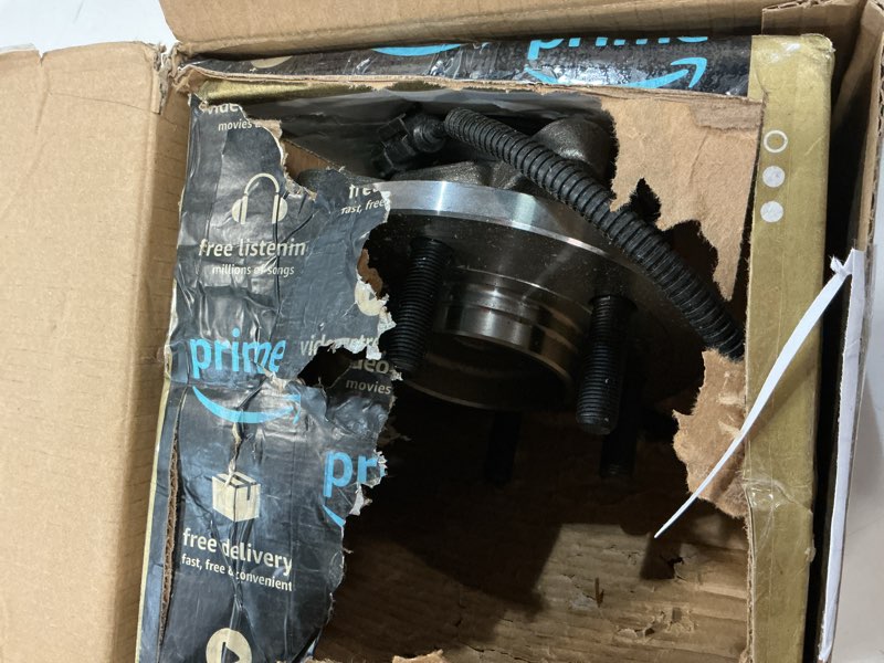Condition photo showing As Is for ACDelco Gold 900505 (19456987) Front Wheel Hub with Bearing