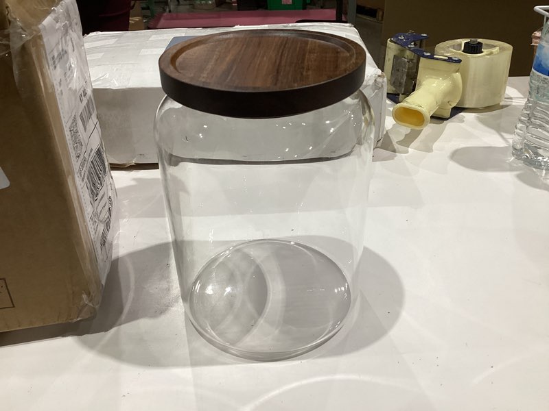 Condition photo showing Good Condition for Sweejar Glass Jars for Laundry Room Organization, Half-Gallon Laundry Pods Container, Glass Food Storage Jars with Airtight Lid, 1 Pack, Press Lid 1/2 gallon with press lid?1 pack?