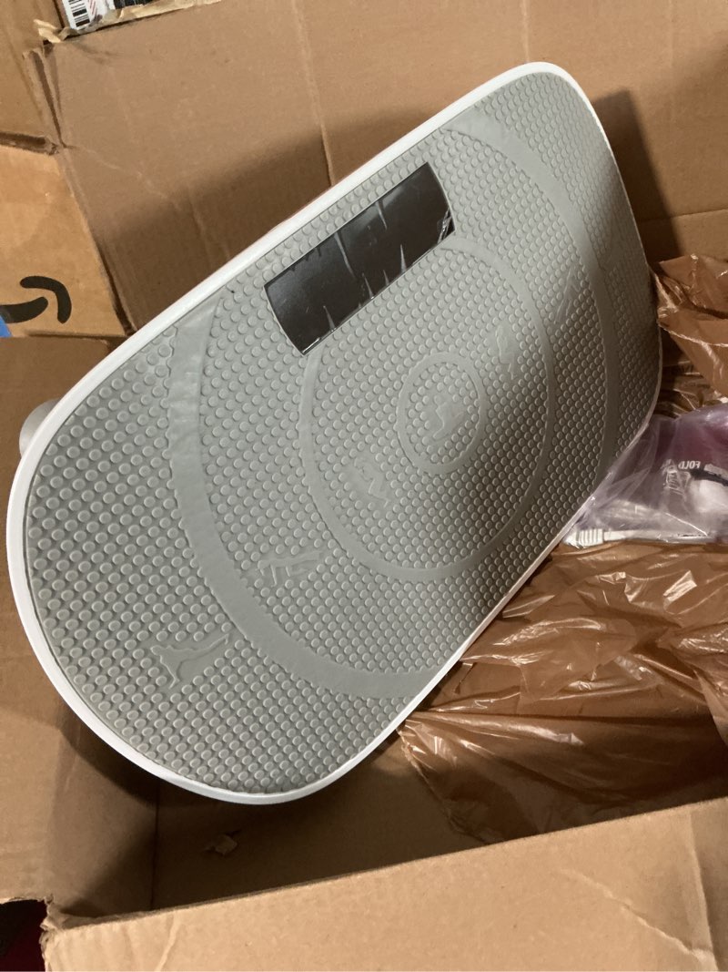 Condition photo showing Good Condition for cv30 curved portable slim vibration plate for beginners