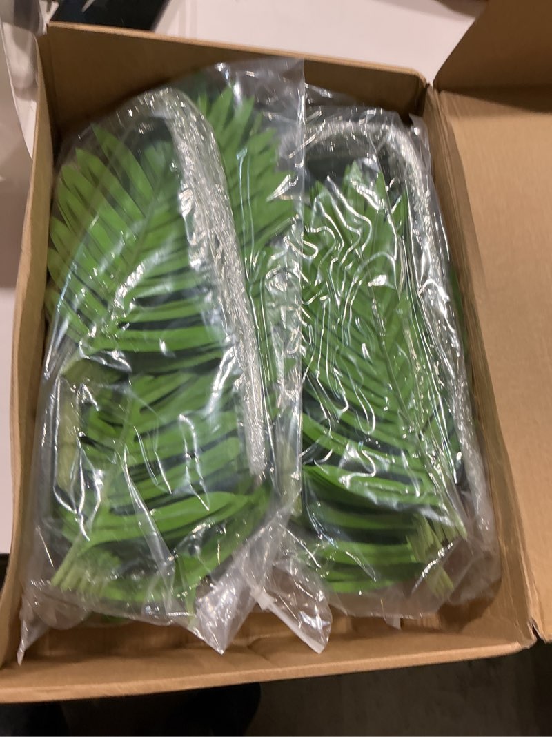 Condition photo showing Good Condition for 18 leaf large areca palm artificial plant 4 packs uv resistant faux palm tree leaves tropical greenery for home office party decor indoor outdoor
